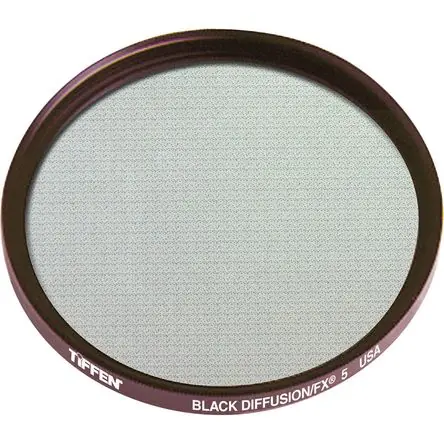 Filtro Tiffen 82mm Black Diffusion/FX 5 - Efecto de Brillo, Suaviza Piel y Manchas, Reducción de Con Di Marca