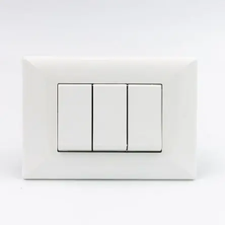 Interruptor Triple (02 Simple + 01 Conmutador 3 Vias) Sinthesi S22 Placa Blanca Y Dados Blancos Fatto A Mano