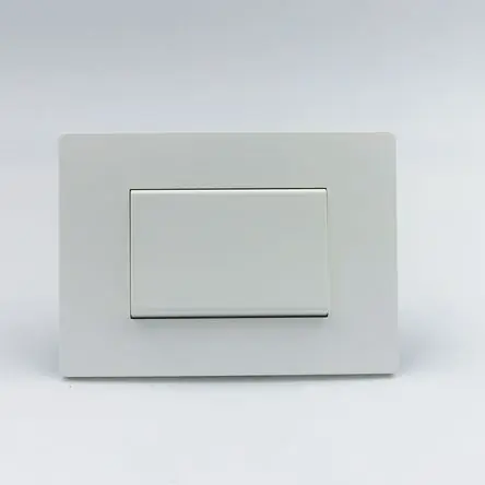 Conmutador De 3 Vias Simple Teclon Sinthesi S33 Placa Blanca Mate Y Dado S22 Blanco Esclusivo
