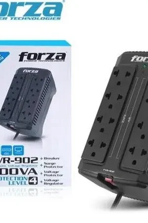 Estabilizador de voltaje FVR 902 de 08 tomas 900VA/450W - Forza Negro Occasione