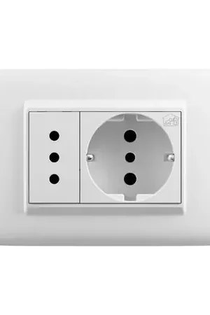 Toma Schuko + 3 Linea Blanco Dplus Bticino Saldi