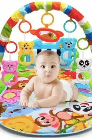 Gimnasio de Bebe con Piano Para Patear Baby World 696-R22 Verde Miglior Prezzo
